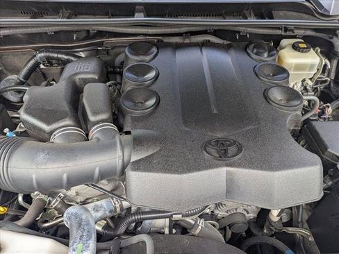 Used 2018 Toyota 4Runner Limited image 22