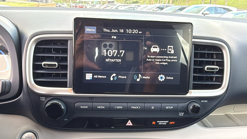 Used 2026 Hyundai Venue SEL FWD image 23