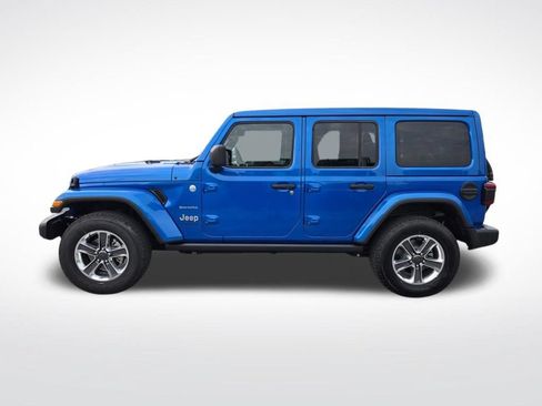 Used 2021 Jeep Wrangler Unlimited Sahara AWD/4WD image 6