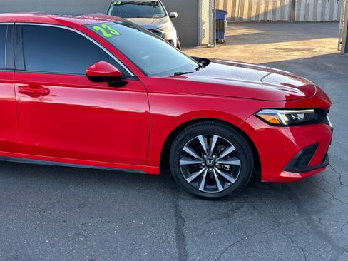 Used 2023 Honda Civic EX-L image 3