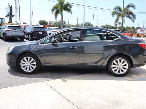 Used 2016 Buick Verano w/ Comfort Package FWD image 5