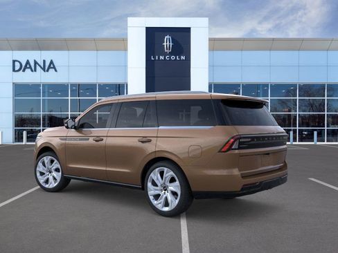 New 2025 Lincoln Navigator Black Label image 4