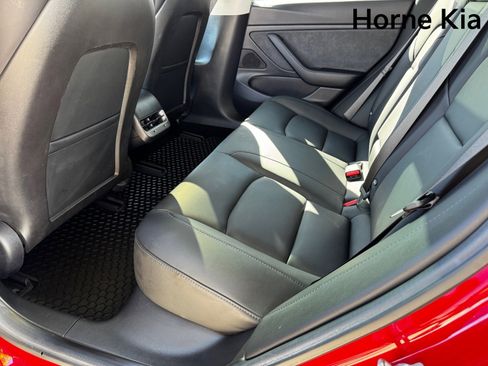 Used 2018 Tesla Model 3 Long Range image 13