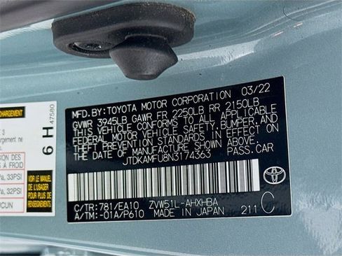 Certified 2022 Toyota Prius XLE image 29