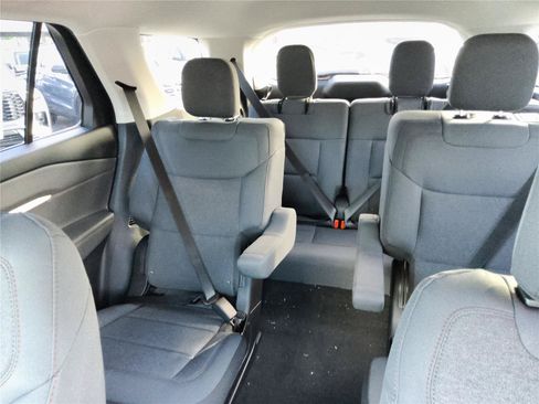 New 2026 Ford Explorer Active RWD image 18