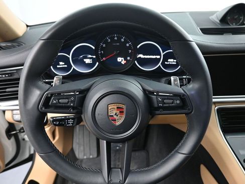 Certified 2023 Porsche Panamera Platinum Edition image 12