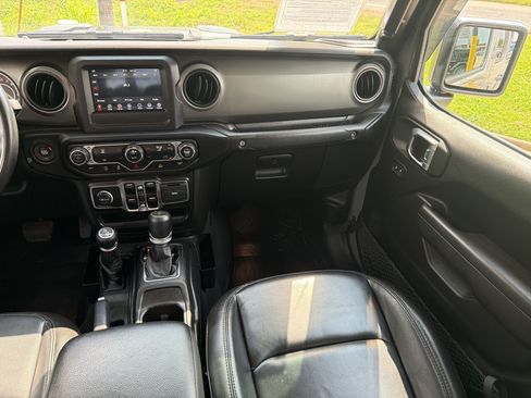 Used 2022 Jeep Gladiator Sport AWD/4WD image 27