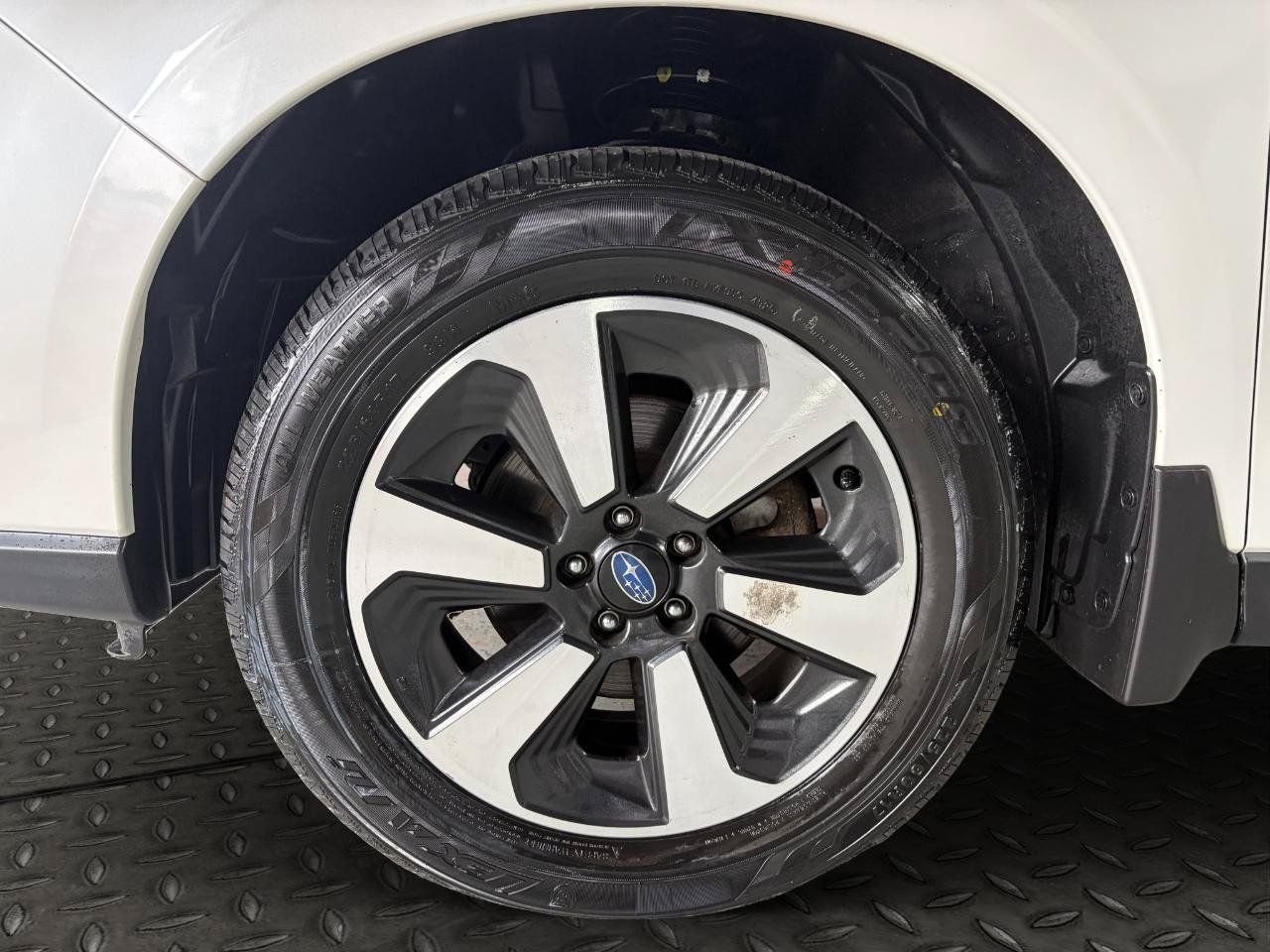 Used 2017 Subaru Forester 2.5i Premium AWD/4WD image 18