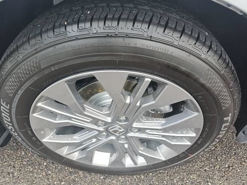 Used 2026 Honda Odyssey Touring image 24