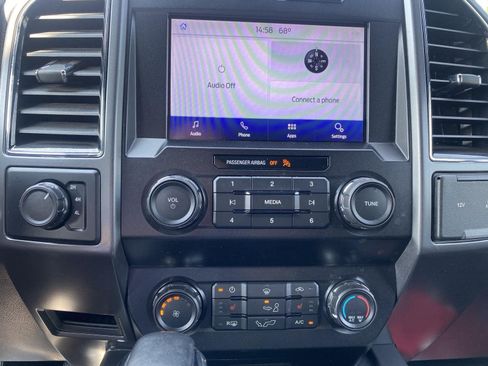 Used 2019 Ford F150 XLT w/ Equipment Group 302A Luxury AWD/4WD image 14