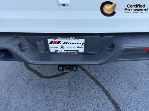 Used 2022 Jeep Gladiator Sport AWD/4WD image 11