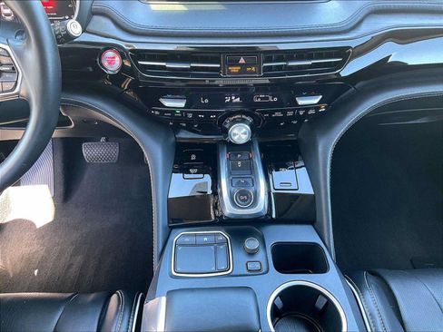 Used 2023 Acura MDX SH-AWD w/ Advance Package image 35