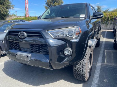 Used 2021 Toyota 4Runner SR5 Premium w/ Moonroof Package AWD/4WD image 1