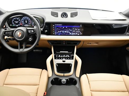 Certified 2026 Porsche Cayenne Coupe AWD/4WD image 24