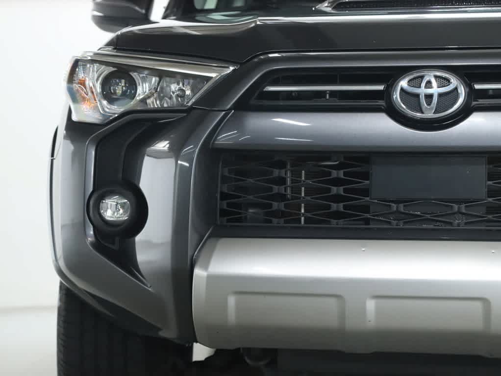 Used 2021 Toyota 4Runner TRD Off-Road Premium w/ Moonroof Package AWD/4WD image 6