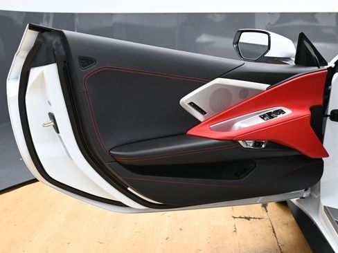 Used 2023 Chevrolet Corvette Stingray Preferred Cpe w/ Z51 Performance Package RWD image 37
