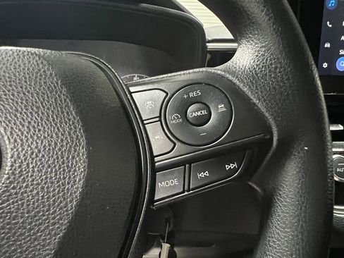 Used 2023 Toyota Corolla LE FWD image 22
