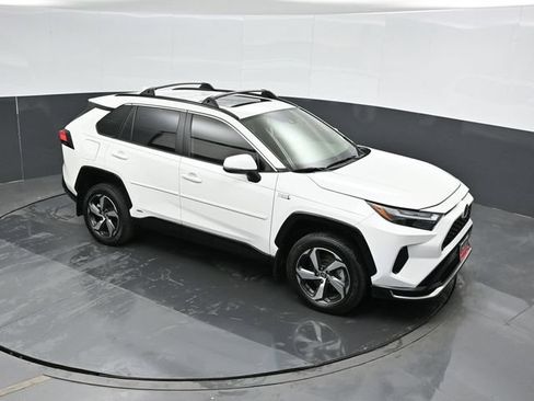 Used 2024 Toyota RAV4 SE w/ Weather & Moonroof Package AWD/4WD image 51