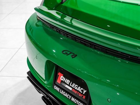 Used 2022 Porsche 718 Cayman GT4 image 40