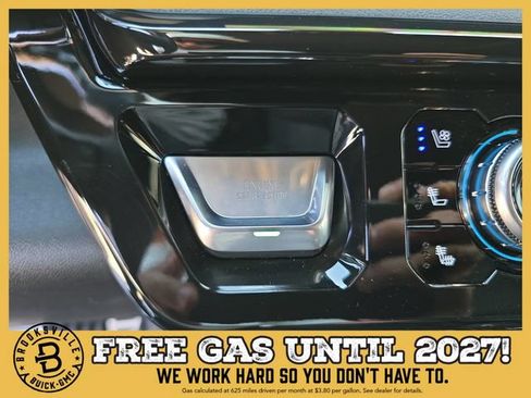 New 2026 GMC Sierra 2500 AT4 w/ Technology Package AWD/4WD image 29