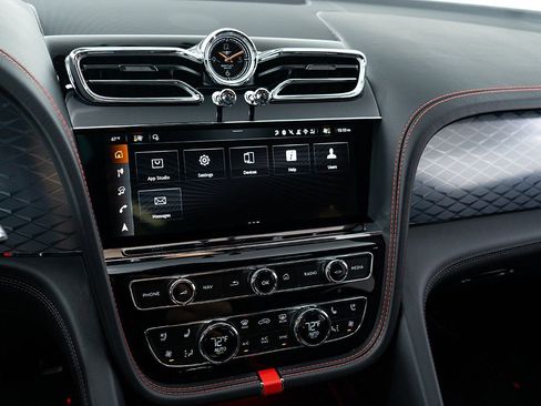 New 2026 Bentley Bentayga Speed AWD/4WD image 25