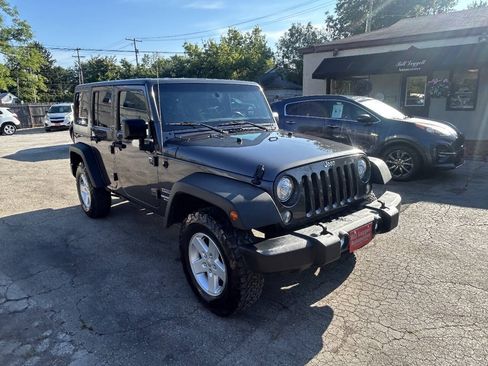 Used 2017 Jeep Wrangler Unlimited Sport w/ Quick Order Package 24S AWD/4WD image 14