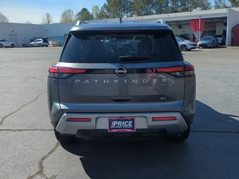 Used 2025 Nissan Pathfinder SL image 7