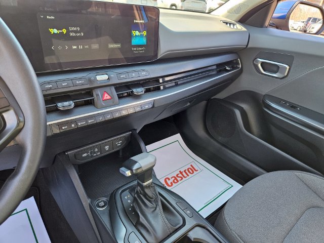 Used 2025 Kia K4 FWD image 23