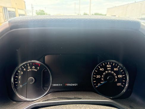 Used 2016 Ford F150 Lariat RWD image 12