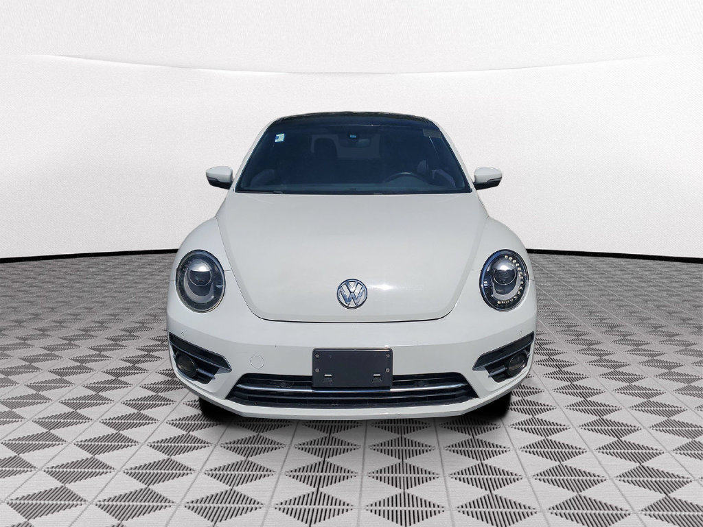 Used 2018 Volkswagen Beetle 2.0T SE FWD image 2
