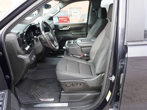 Used 2022 Chevrolet Silverado 1500 LT image 17