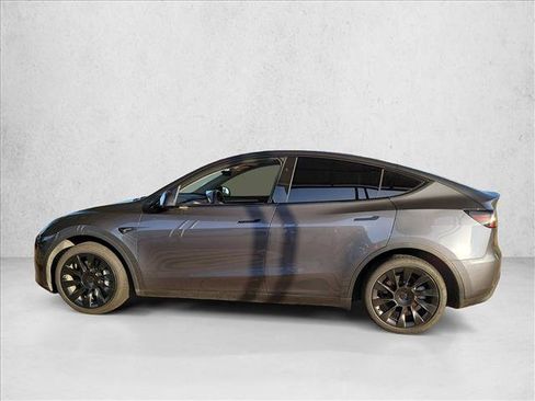Used 2023 Tesla Model Y Long Range AWD/4WD image 8