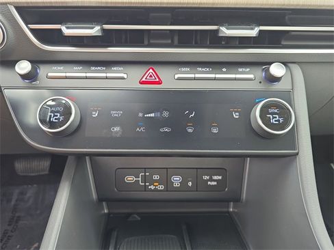 New 2025 Hyundai Sonata SEL image 18