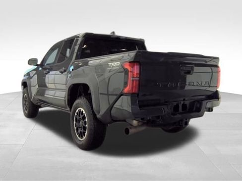 Used 2026 Toyota Tacoma TRD Off-Road AWD/4WD image 7