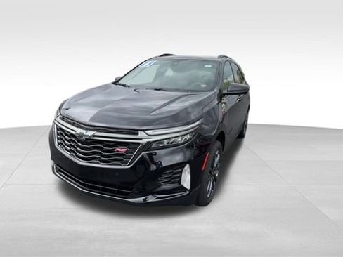 Certified 2023 Chevrolet Equinox RS AWD/4WD image 2