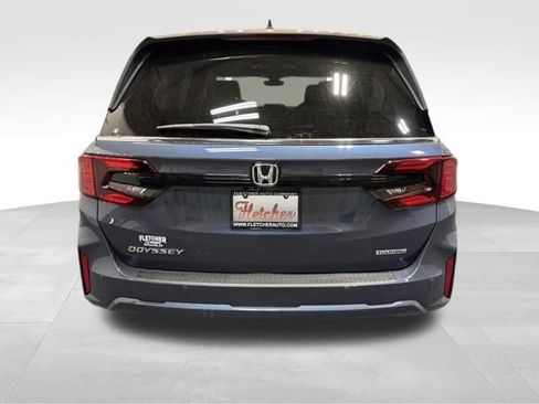 New 2026 Honda Odyssey Touring image 5