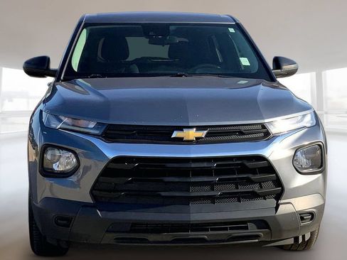 Used 2022 Chevrolet TrailBlazer LS FWD image 3