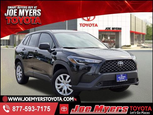 Used 2025 Toyota Corolla Cross L FWD image 1