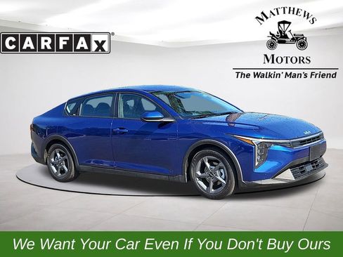 Used 2025 Kia K4 LXS image 1