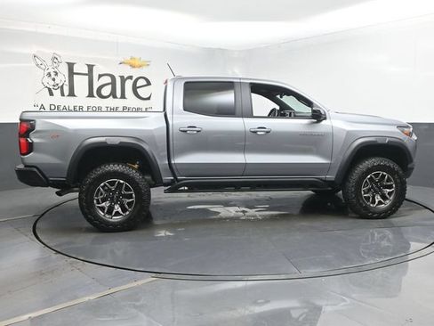 Used 2026 Chevrolet Colorado ZR2 AWD/4WD image 36