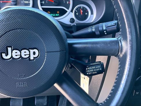 Used 2008 Jeep Wrangler Rubicon w/ Dual Top Group AWD/4WD image 23