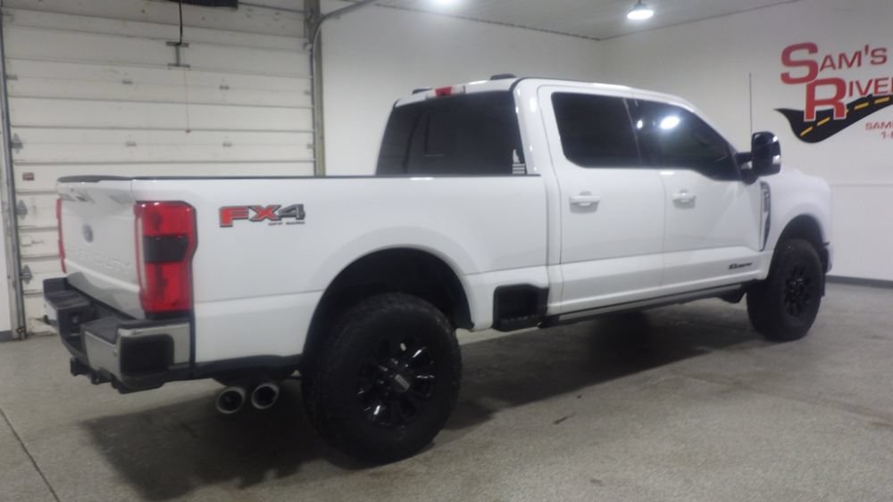 Used 2025 Ford F250 Lariat w/ FX4 Off-Road Package AWD/4WD image 4