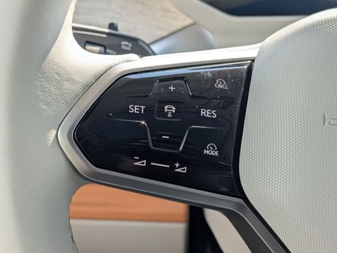 New 2025 Volkswagen ID. Buzz 1st Edition image 18