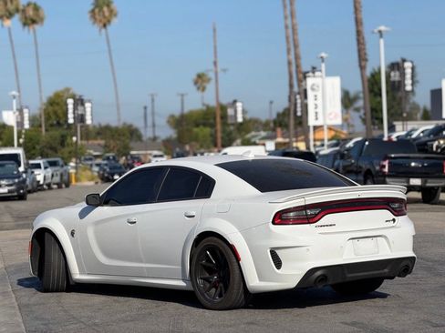 Used 2022 Dodge Charger SRT Hellcat RWD image 3
