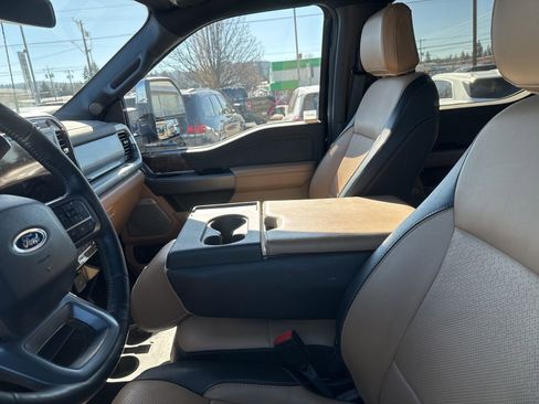 Used 2024 Ford F350 Lariat w/ Chrome Package image 11