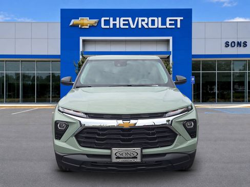 New 2026 Chevrolet TrailBlazer LS w/ LS Convenience Package FWD image 2