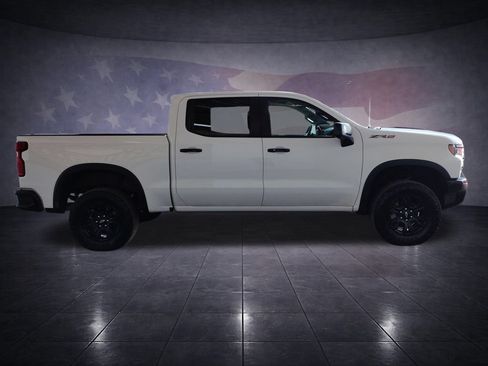 Used 2023 Chevrolet Silverado 1500 ZR2 w/ Technology Package AWD/4WD image 6