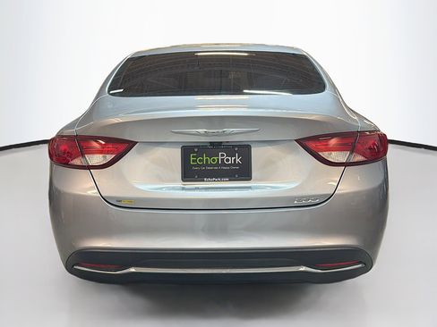 Used 2016 Chrysler 200 Limited FWD image 7