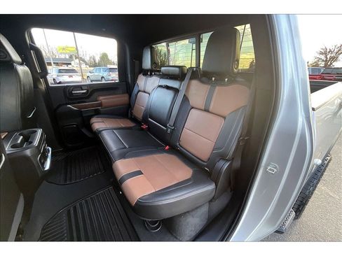 Used 2023 Chevrolet Silverado 3500 High Country w/ Z71 Off-Road Package image 28