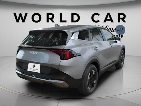 New 2026 Kia Sportage LX image 7